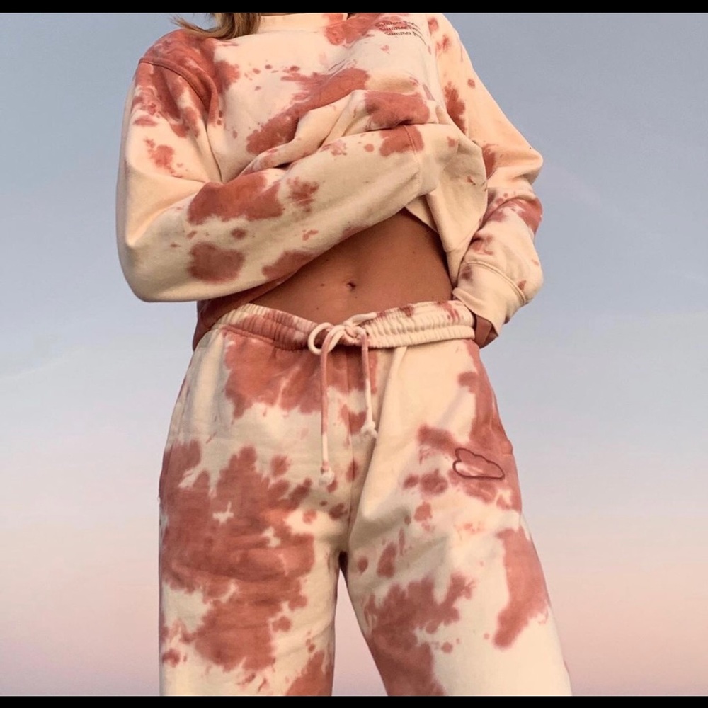 Summerfridays cloud sweatshirt!